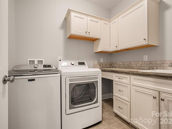 Bostic, North Carolina, 28018, United States, 3 Bedrooms Bedrooms, ,2 BathroomsBathrooms,Residential,Forsale,1985990