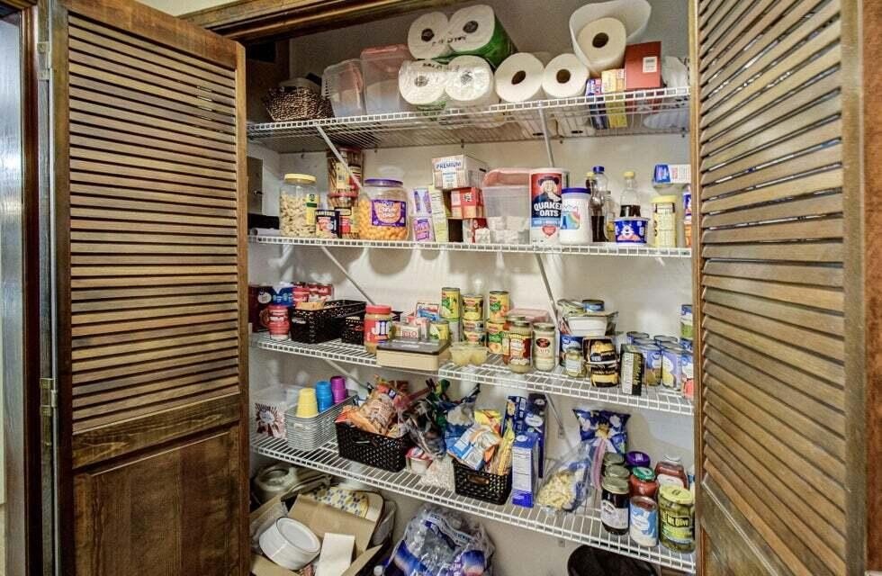 Newport, Tennessee, 37821, United States, 4 Bedrooms Bedrooms, ,3.5 BathroomsBathrooms,Residential,Forsale,1988741