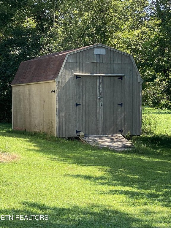 Spring City, Tennessee, 37381, United States, 3 Bedrooms Bedrooms, ,2 BathroomsBathrooms,Residential,Forsale,1952848