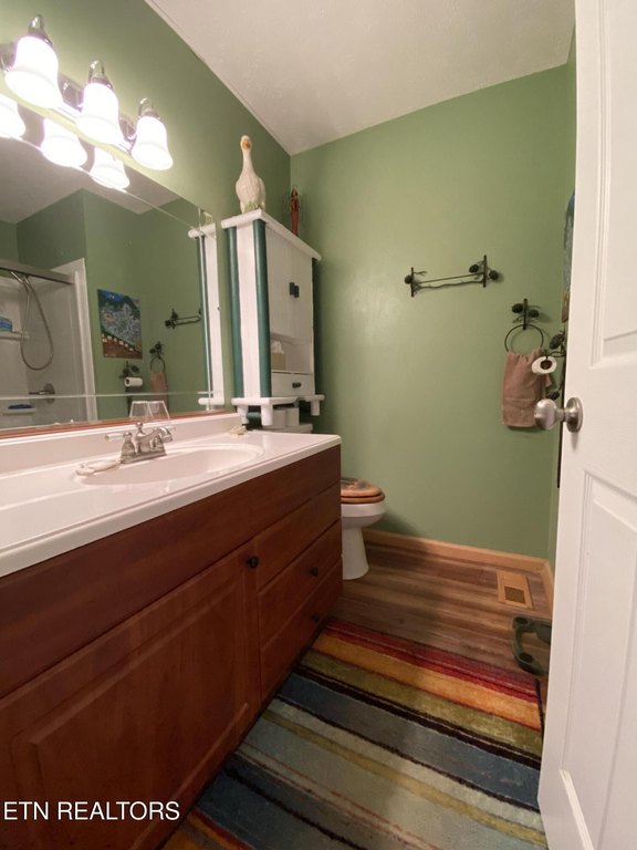 Spring City, Tennessee, 37381, United States, 3 Bedrooms Bedrooms, ,2 BathroomsBathrooms,Residential,Forsale,1952848