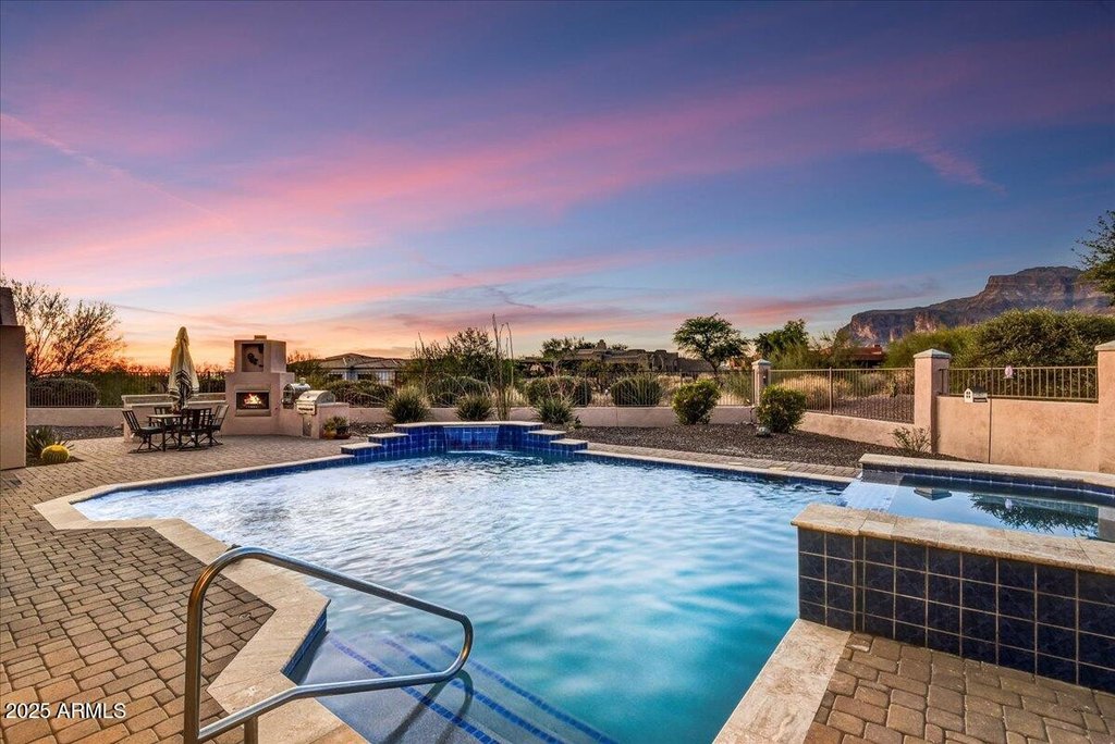 Gold Canyon, Arizona, 85118, United States, 3 Bedrooms Bedrooms, ,4 BathroomsBathrooms,Residential,Forsale,1884331