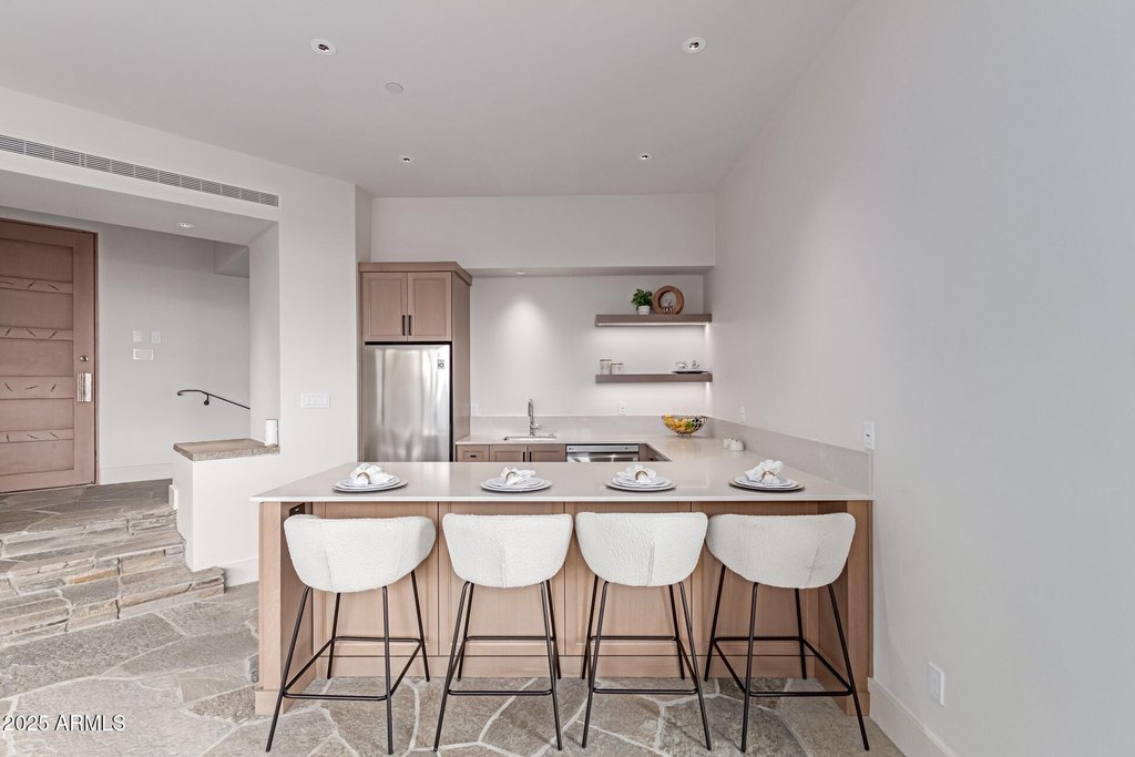 Carefree, Arizona, 85377, United States, 4 Bedrooms Bedrooms, ,5 BathroomsBathrooms,Residential,Forsale,1968441