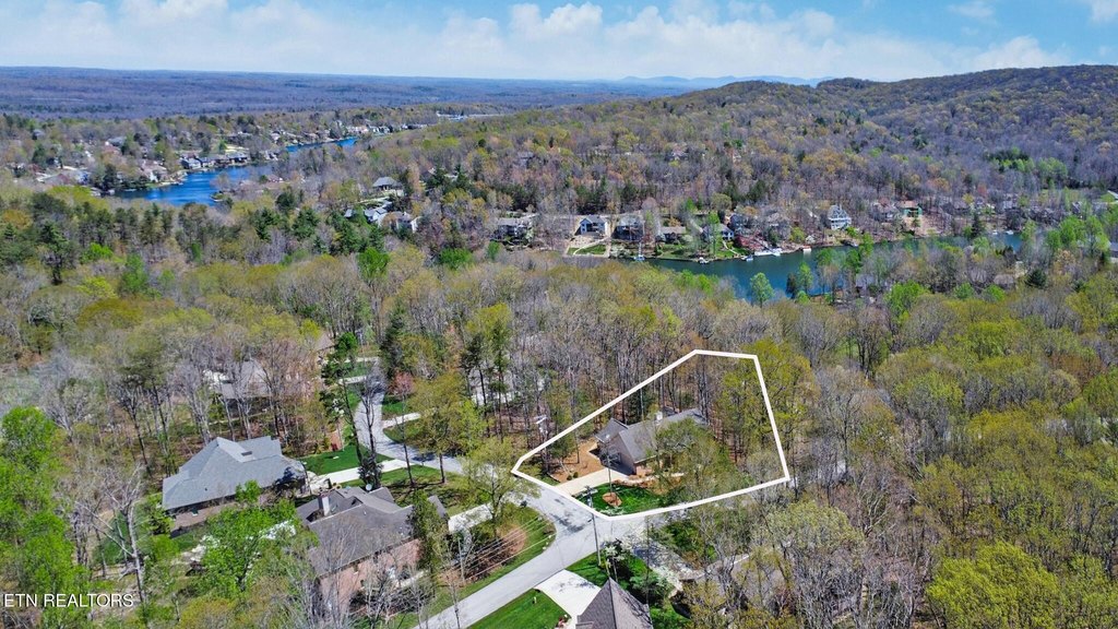 Fairfield Glade, Tennessee, 38558, United States, 3 Bedrooms Bedrooms, ,2 BathroomsBathrooms,Residential,Forsale,1907848