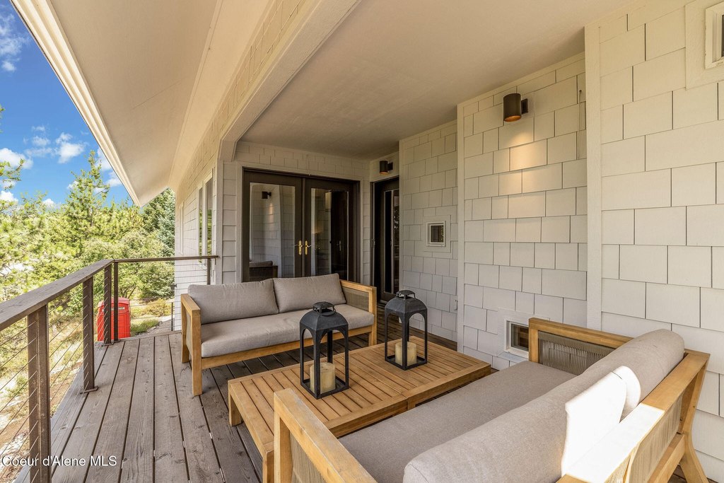 Coeur d'Alene, Idaho, 83814, United States, 4 Bedrooms Bedrooms, ,3 BathroomsBathrooms,Residential,Forsale,1960021