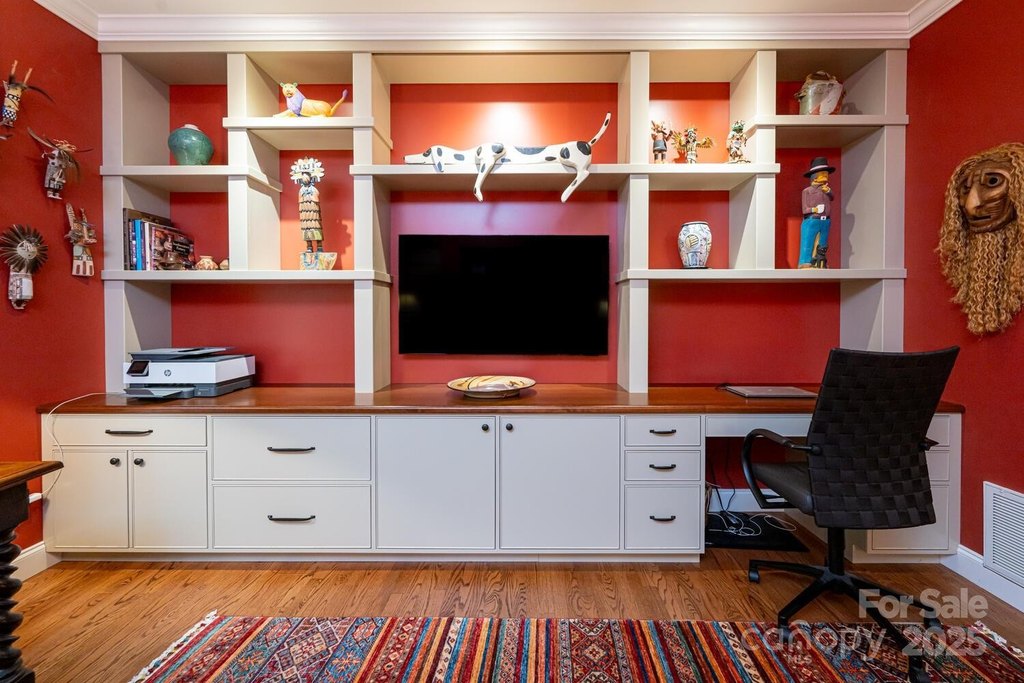 Flat Rock, North Carolina, 28731, United States, 3 Bedrooms Bedrooms, ,3.5 BathroomsBathrooms,Residential,Forsale,1985993