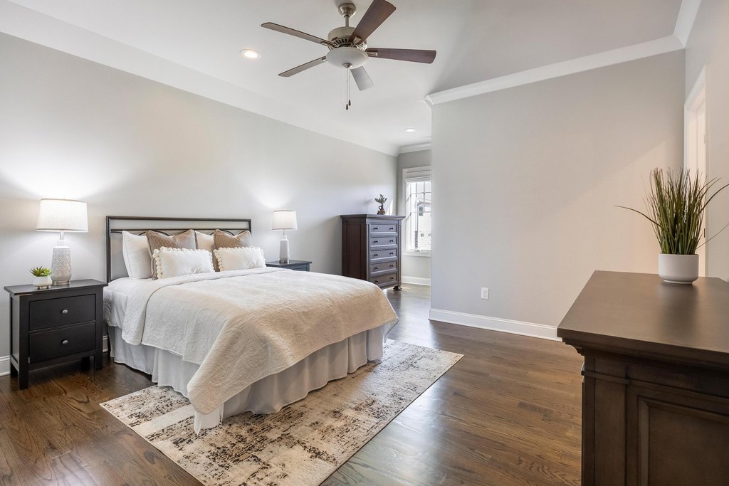 Chattanooga, Tennessee, 37405, United States, 5 Bedrooms Bedrooms, ,5 BathroomsBathrooms,Residential,Forsale,2009546