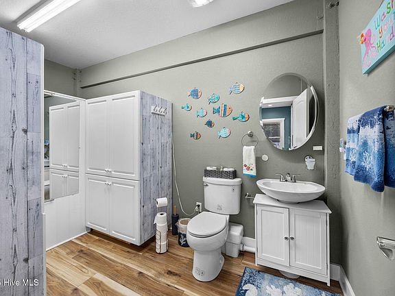 Corolla, North Carolina, 27927, United States, 3 Bedrooms Bedrooms, ,2 BathroomsBathrooms,Residential,Forsale,1993779