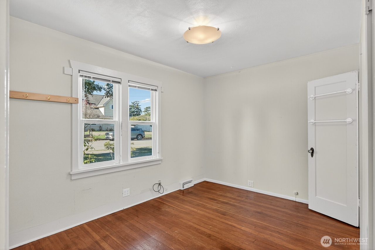 Anacortes, Washington, 98221, United States, 3 Bedrooms Bedrooms, ,2 BathroomsBathrooms,Residential,Forsale,1990712