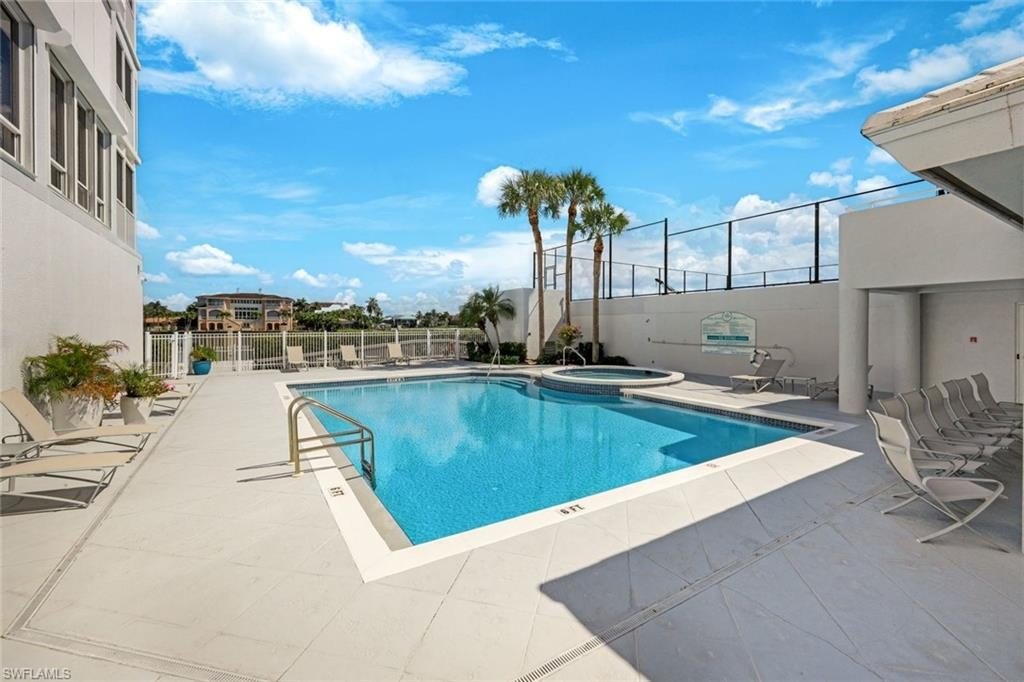 NAPLES, Florida, 34108, United States, 2 Bedrooms Bedrooms, ,2 BathroomsBathrooms,Residential,Forsale,2011597