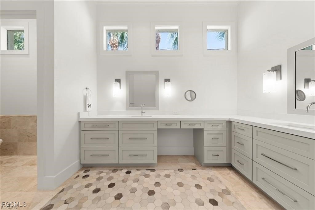 Sanibel, Florida, 33957, United States, 3 Bedrooms Bedrooms, ,4 BathroomsBathrooms,Residential,Forsale,1998634