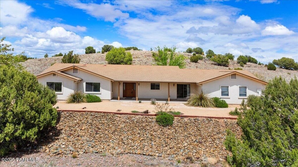 Paulden, Arizona, 86334, United States, 3 Bedrooms Bedrooms, ,2.5 BathroomsBathrooms,Residential,Forsale,1883995