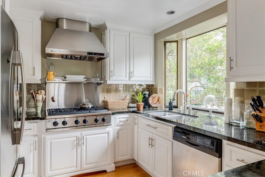 Cambria, California, 93428, United States, 3 Bedrooms Bedrooms, ,3 BathroomsBathrooms,Residential,Forsale,1997696