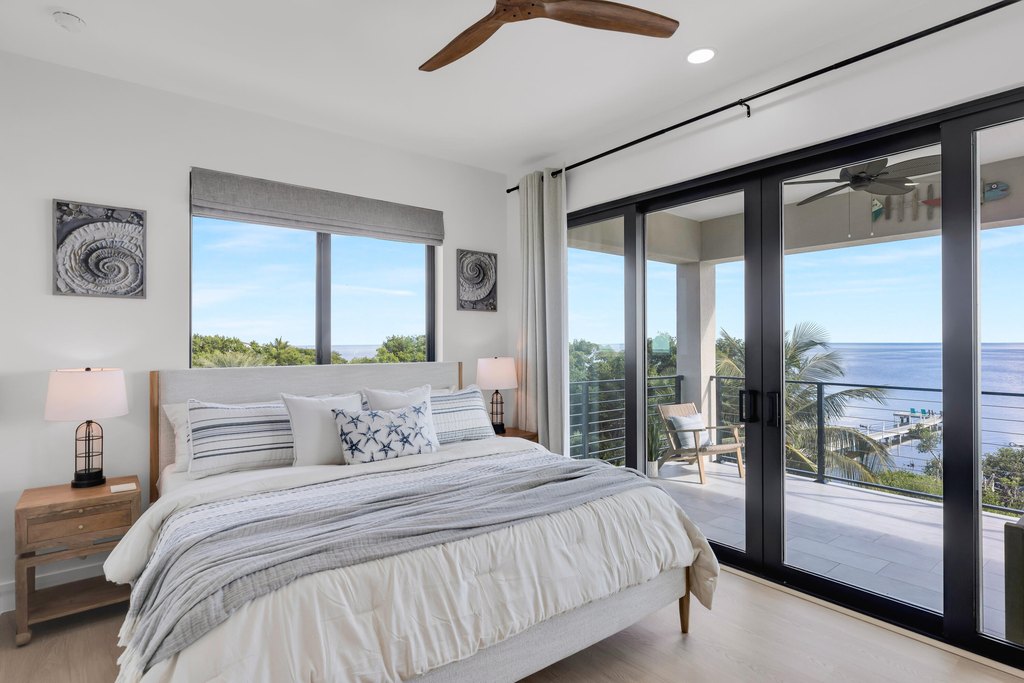 MARATHON, Florida, 33050, United States, 6 Bedrooms Bedrooms, ,6.5 BathroomsBathrooms,Residential,Forsale,2004345