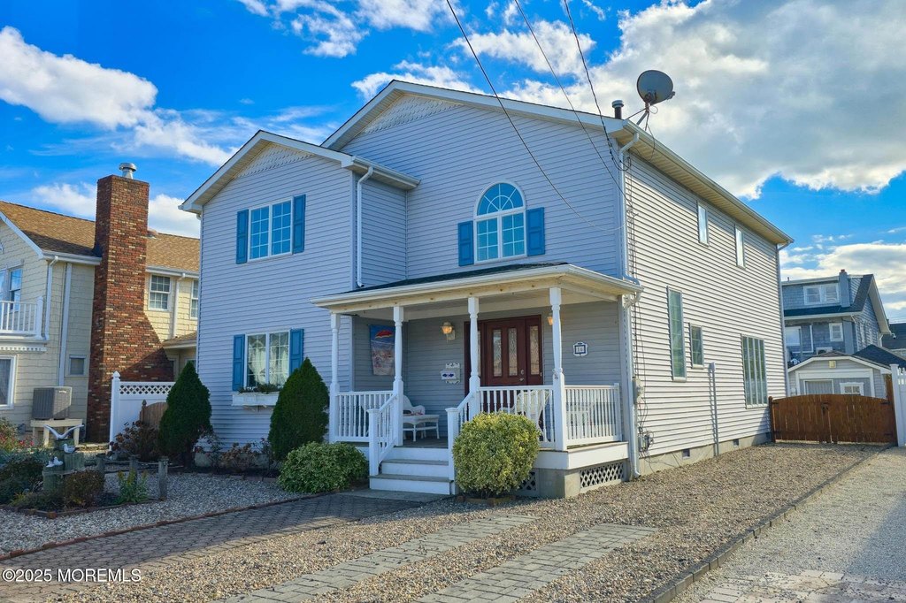 Lavallette, New Jersey, 08735, United States, 5 Bedrooms Bedrooms, ,3 BathroomsBathrooms,Residential,Forsale,2004473