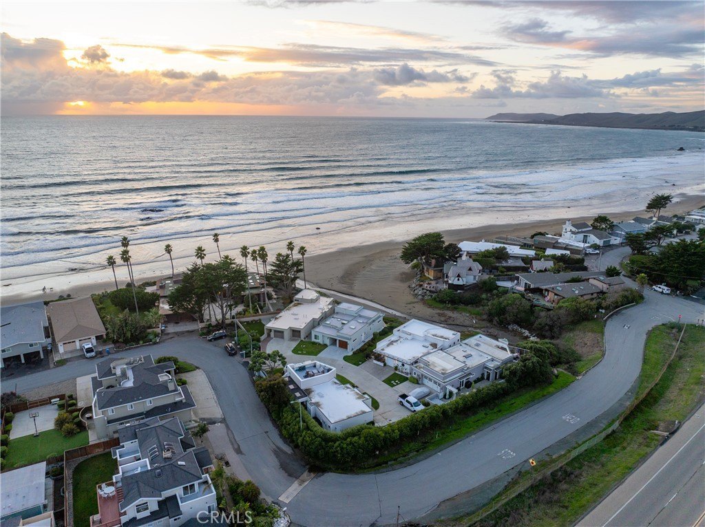 Cayucos, California, 93430, United States, 3 Bedrooms Bedrooms, ,2 BathroomsBathrooms,Residential,Forsale,1997703
