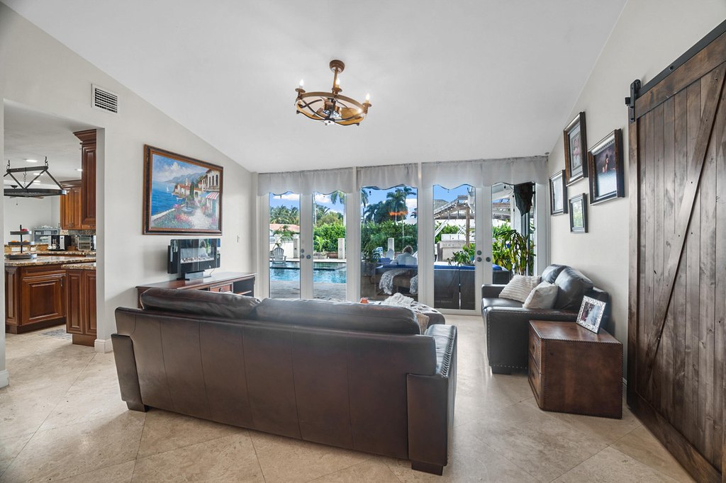 Boca Raton, Florida, 33487, United States, 4 Bedrooms Bedrooms, ,5 BathroomsBathrooms,Residential,Forsale,1996332