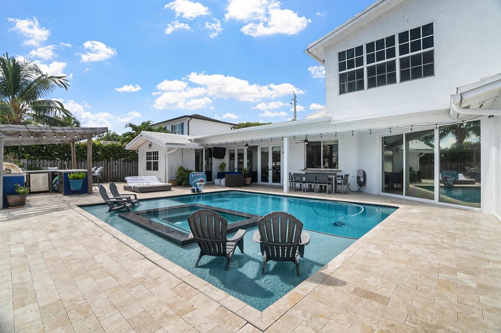 Boca Raton, Florida, 33487, United States, 4 Bedrooms Bedrooms, ,5 BathroomsBathrooms,Residential,Forsale,1996332