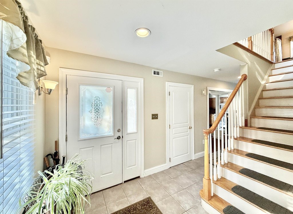 Petersburg, New Jersey, 08270, United States, 4 Bedrooms Bedrooms, ,2.5 BathroomsBathrooms,Residential,Forsale,1994154