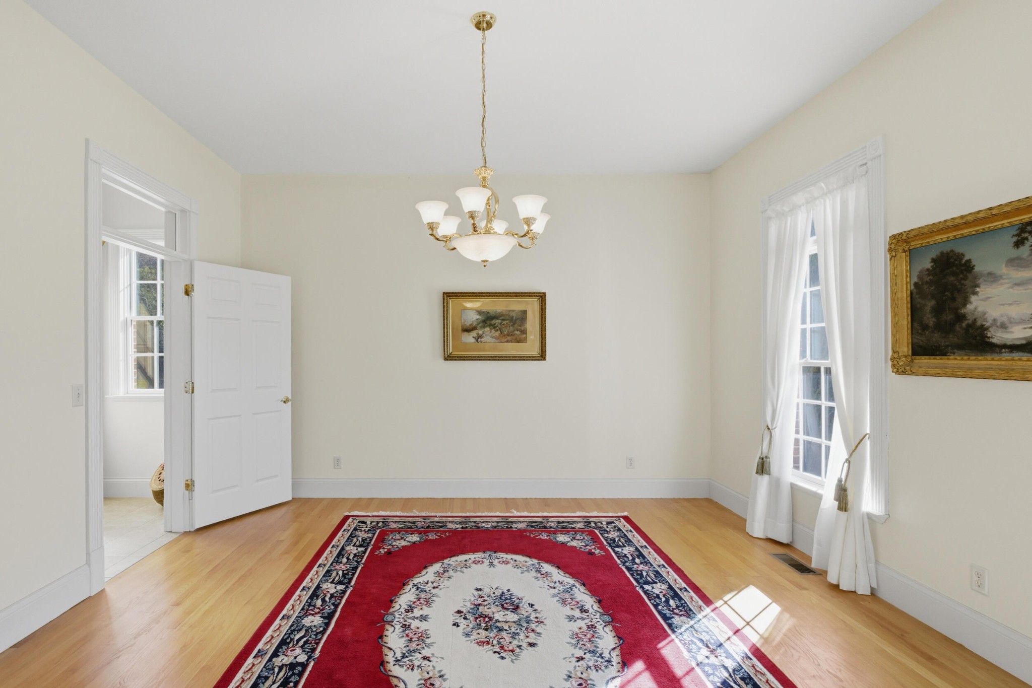 Bridgeport, Alabama, 35740, United States, 4 Bedrooms Bedrooms, ,3.5 BathroomsBathrooms,Residential,Forsale,2009579