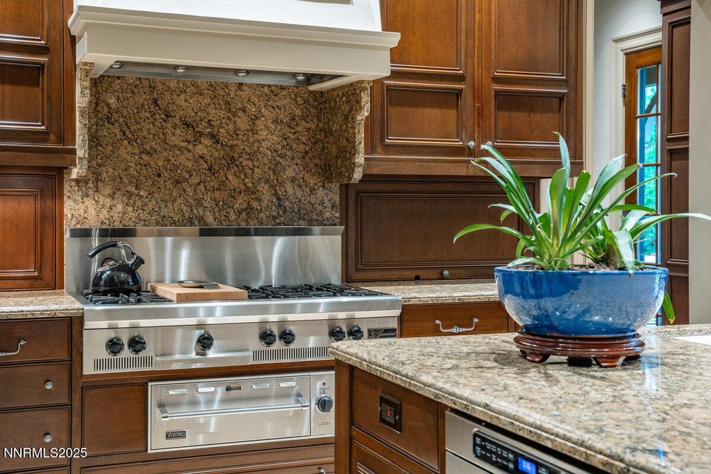 Reno, Nevada, 89511, United States, 6 Bedrooms Bedrooms, ,5.5 BathroomsBathrooms,Residential,Forsale,1929230