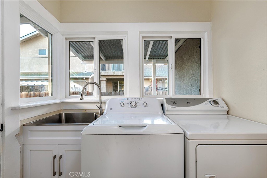 Paso Robles, California, 93446, United States, 3 Bedrooms Bedrooms, ,1 BathroomBathrooms,Residential,Forsale,2009024