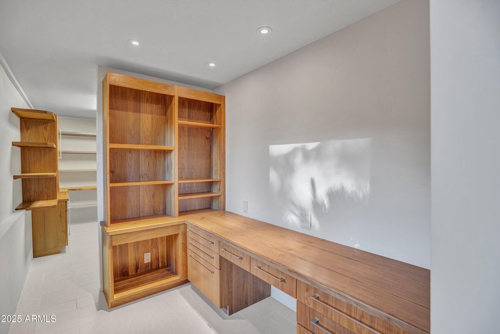 Sedona, Arizona, 86336, United States, 3 Bedrooms Bedrooms, ,3 BathroomsBathrooms,Residential,Forsale,2004617