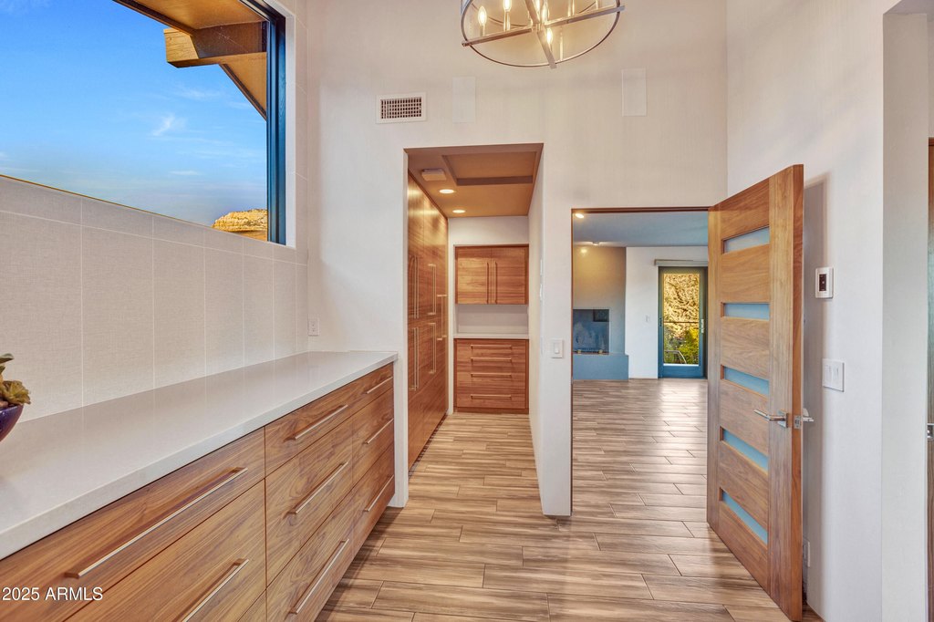 Sedona, Arizona, 86336, United States, 3 Bedrooms Bedrooms, ,3 BathroomsBathrooms,Residential,Forsale,2004617