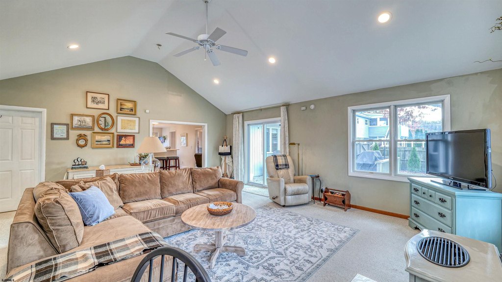 Somers Point, New Jersey, 08244, United States, 3 Bedrooms Bedrooms, ,2 BathroomsBathrooms,Residential,Forsale,1994155