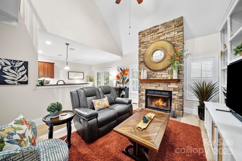 Cramerton, North Carolina, 28032, United States, 3 Bedrooms Bedrooms, ,3.5 BathroomsBathrooms,Residential,Forsale,2007724