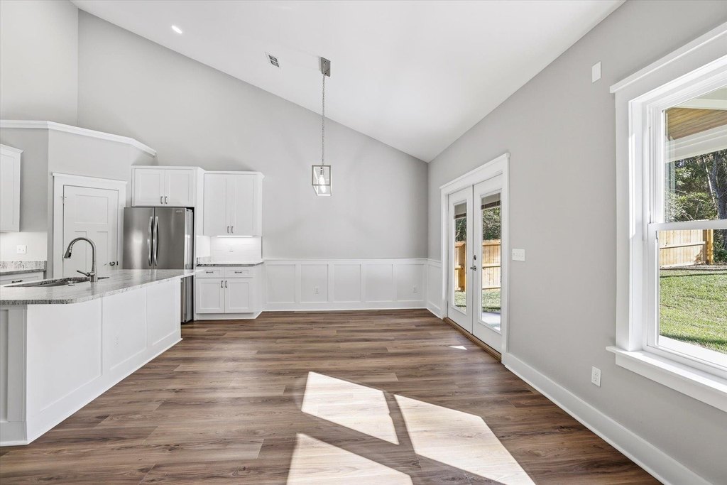 Tallahassee, Florida, 32312, United States, 5 Bedrooms Bedrooms, ,3.5 BathroomsBathrooms,Residential,Forsale,1995099