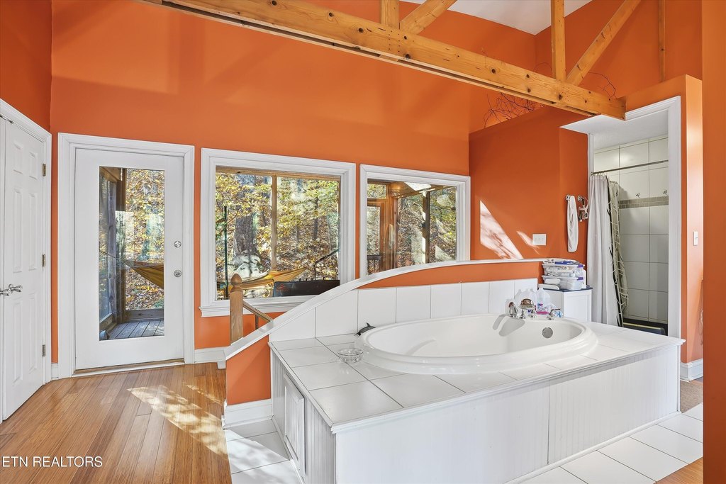 Maryville, Tennessee, 37803, United States, 2 Bedrooms Bedrooms, ,2.5 BathroomsBathrooms,Residential,Forsale,1999450