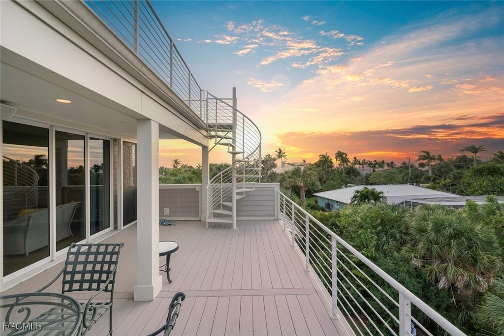 Sanibel, Florida, 33957, United States, 5 Bedrooms Bedrooms, ,4.5 BathroomsBathrooms,Residential,Forsale,1998638