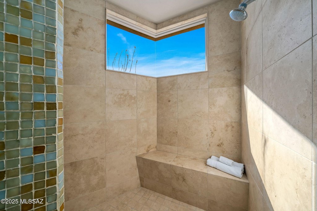 Tucson, Arizona, 85718, United States, 5 Bedrooms Bedrooms, ,5.5 BathroomsBathrooms,Residential,Forsale,2004423