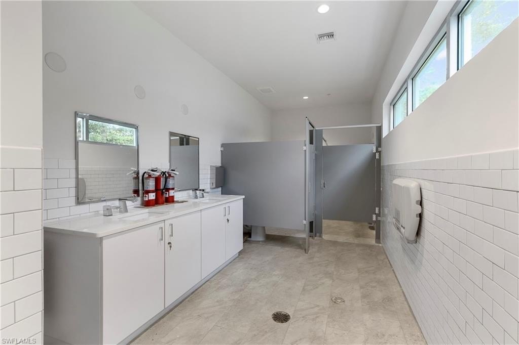 BONITA SPRINGS, Florida, 34134, United States, ,Residential,Forsale,2011589