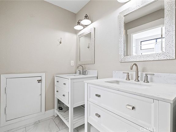 Paso Robles, California, 93446, United States, 3 Bedrooms Bedrooms, ,2 BathroomsBathrooms,Residential,Forsale,2009046