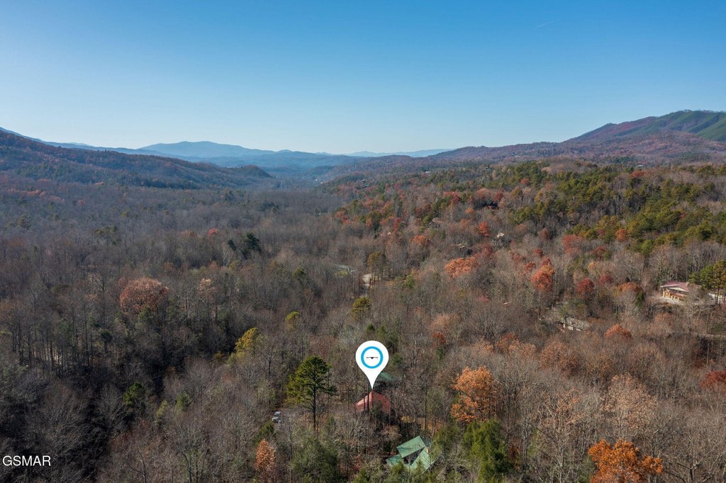 Gatlinburg, Tennessee, 37738, United States, 2 Bedrooms Bedrooms, ,2 BathroomsBathrooms,Residential,Forsale,1999455