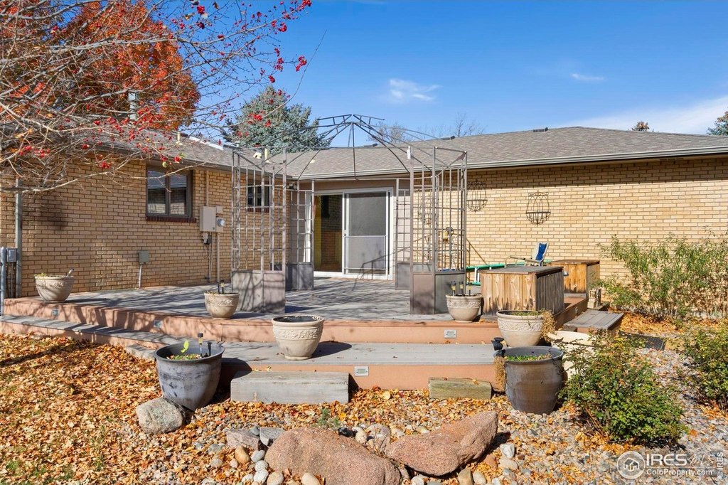 Loveland, Colorado, 80538, United States, 5 Bedrooms Bedrooms, ,2 BathroomsBathrooms,Residential,Forsale,2004289