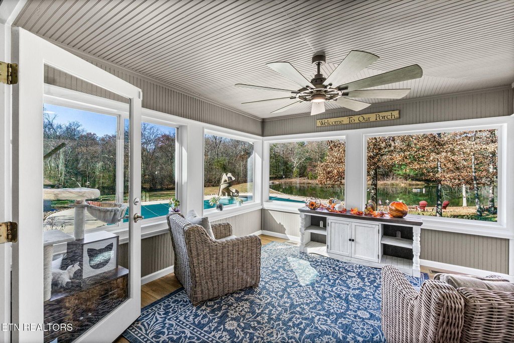 Crossville, Tennessee, 38572, United States, 3 Bedrooms Bedrooms, ,3.5 BathroomsBathrooms,Residential,Forsale,1996603