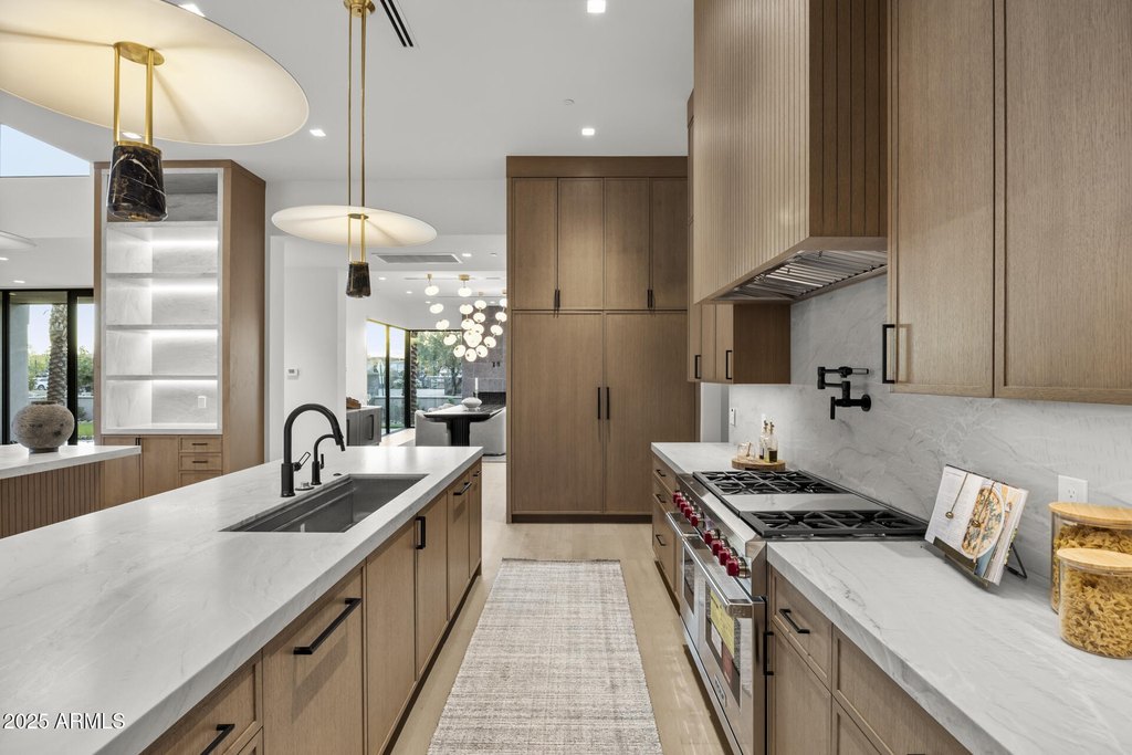 Scottsdale, Arizona, 85254, United States, 6 Bedrooms Bedrooms, ,6.5 BathroomsBathrooms,Residential,Forsale,2004934