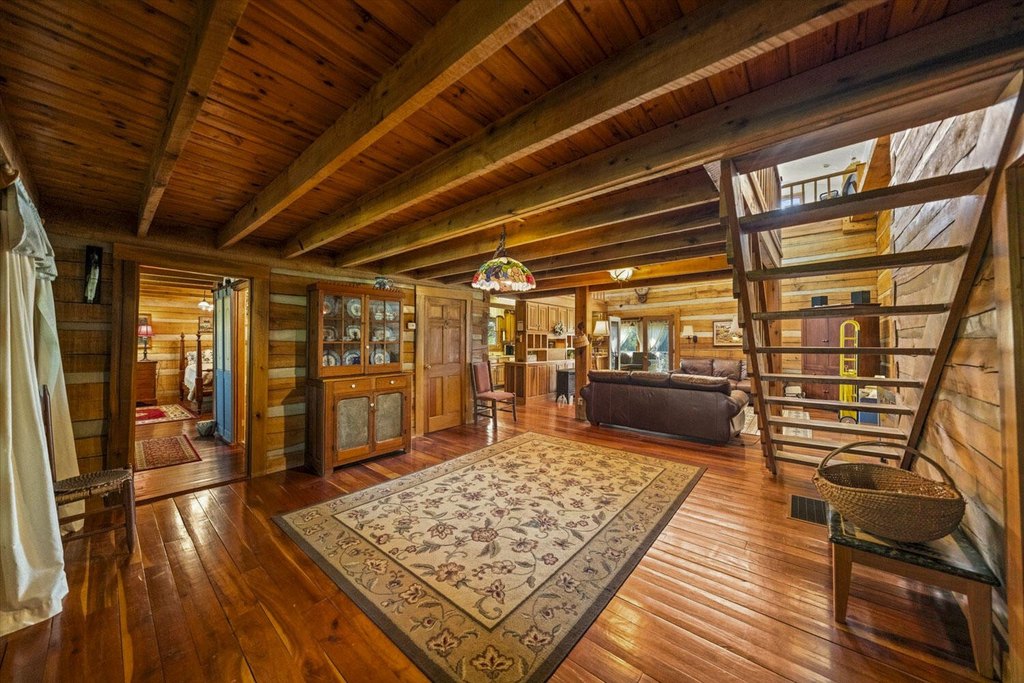 Jefferson City, Tennessee, 37760, United States, 3 Bedrooms Bedrooms, ,2 BathroomsBathrooms,Residential,Forsale,2002623