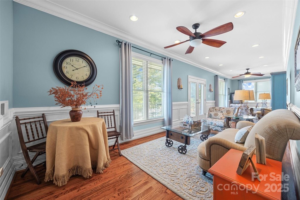 Clover, South Carolina, 29710, United States, 5 Bedrooms Bedrooms, ,7.5 BathroomsBathrooms,Residential,Forsale,2004572