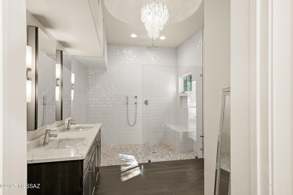 Tucson, Arizona, 85742, United States, 3 Bedrooms Bedrooms, ,3 BathroomsBathrooms,Residential,Forsale,2004437