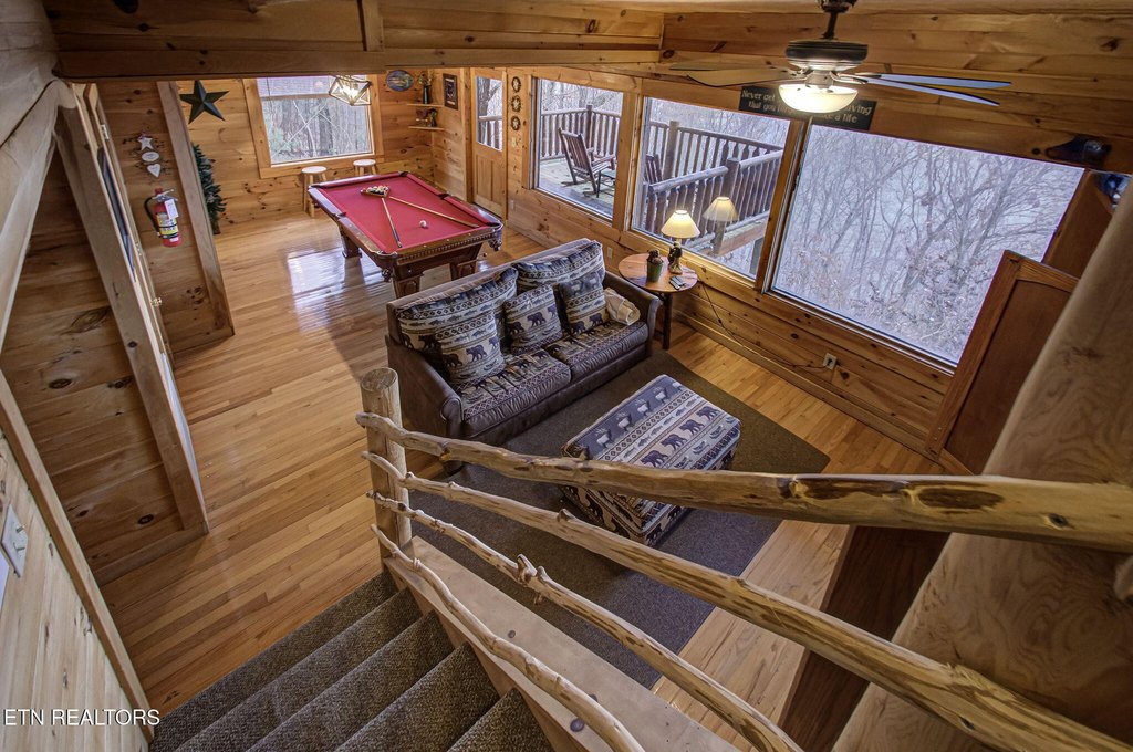 Sevierville, Tennessee, 37862, United States, 1 Bedroom Bedrooms, ,3 BathroomsBathrooms,Residential,Forsale,2012717