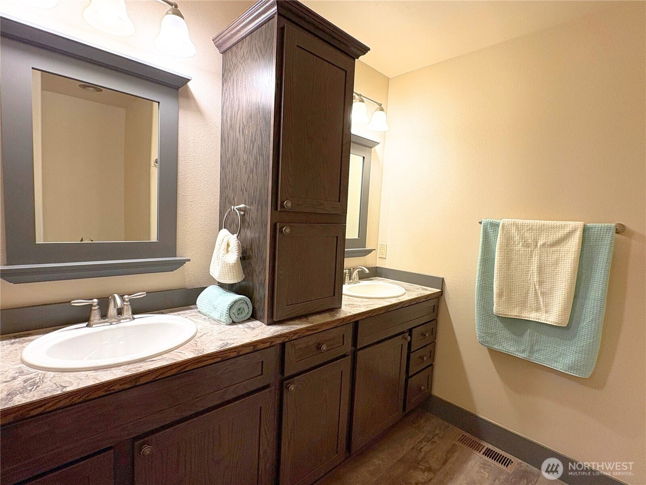 Ocean Shores, Washington, 98569, United States, 3 Bedrooms Bedrooms, ,2 BathroomsBathrooms,Residential,Forsale,2004448