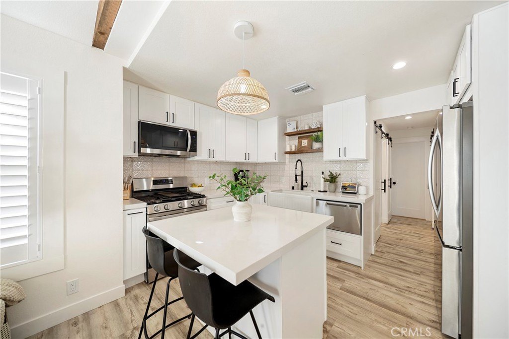 Oxnard, California, 93035, United States, 2 Bedrooms Bedrooms, ,2 BathroomsBathrooms,Residential,Forsale,2004319