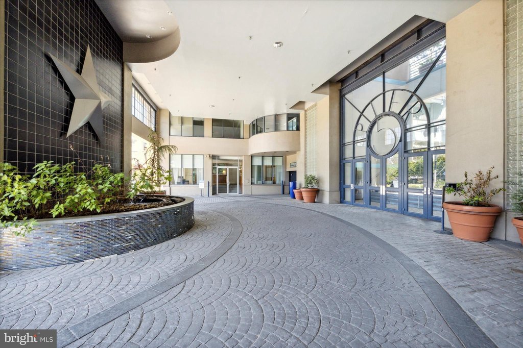 PHILADELPHIA, Pennsylvania, 19106, United States, 2 Bedrooms Bedrooms, ,2.5 BathroomsBathrooms,Residential,Forsale,2004202