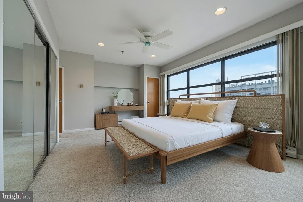 PHILADELPHIA, Pennsylvania, 19106, United States, 2 Bedrooms Bedrooms, ,2.5 BathroomsBathrooms,Residential,Forsale,2004202