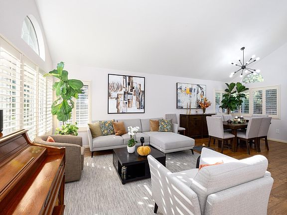 Santa Rosa, California, 95401, United States, 4 Bedrooms Bedrooms, ,3 BathroomsBathrooms,Residential,Forsale,1999291