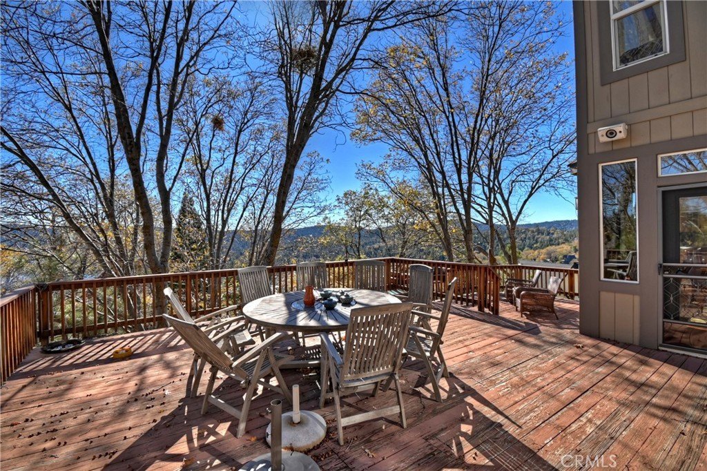 Lake Arrowhead, California, 92352, United States, 3 Bedrooms Bedrooms, ,2.5 BathroomsBathrooms,Residential,Forsale,2000297