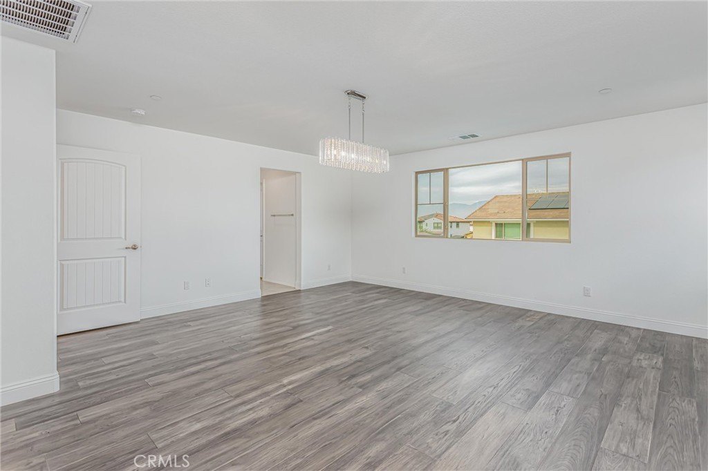 Loma Linda, California, 92354, United States, 5 Bedrooms Bedrooms, ,3 BathroomsBathrooms,Residential,Forsale,2007697